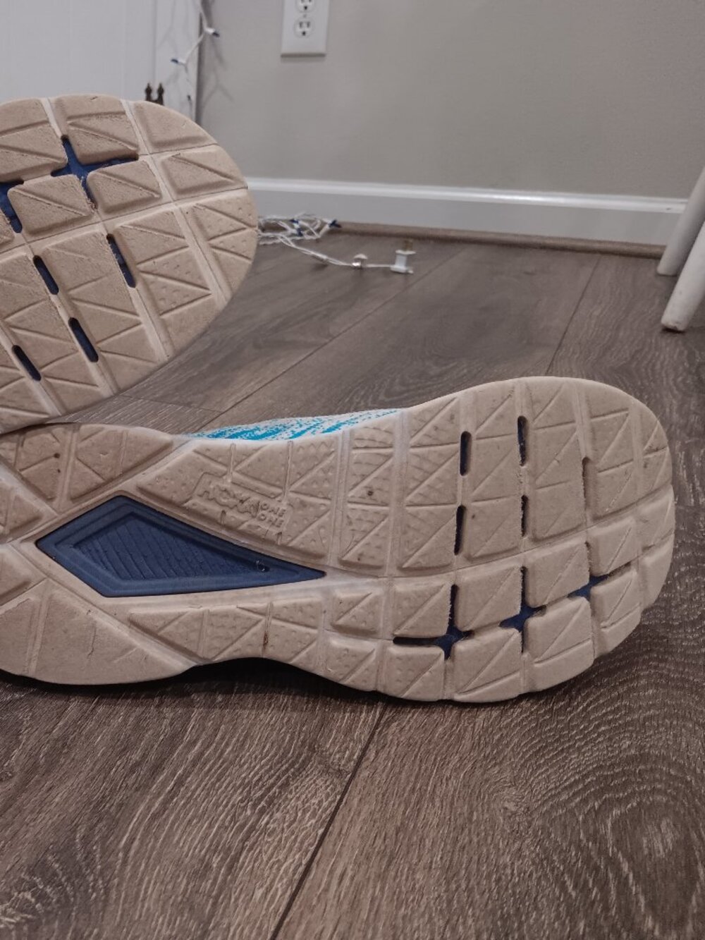 Hoka One One Mach 5 sneakers size 9.5 / S36x22 / V507 / W181 - Picture 7 of 7